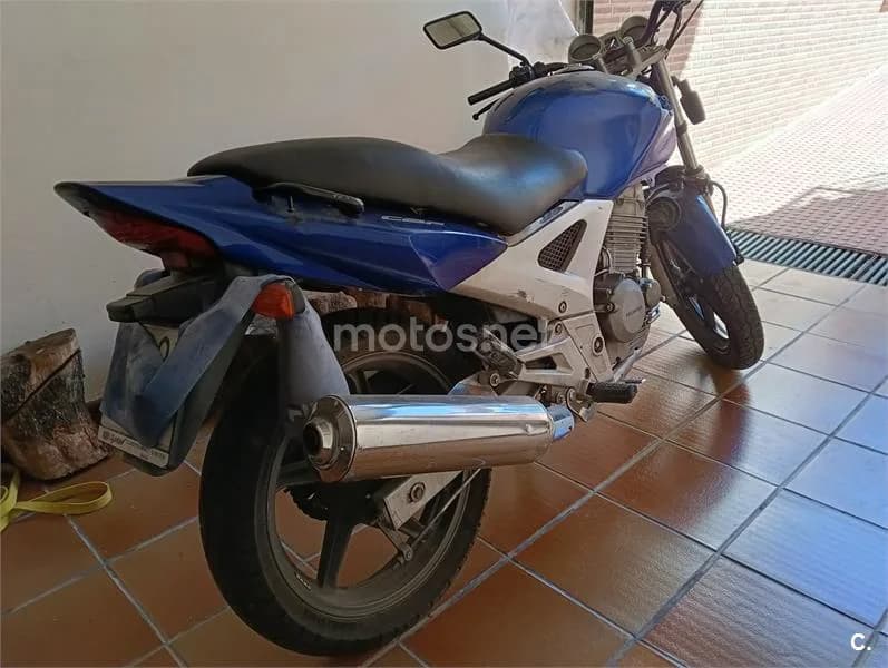 Honda CBF 250 – Vista 4