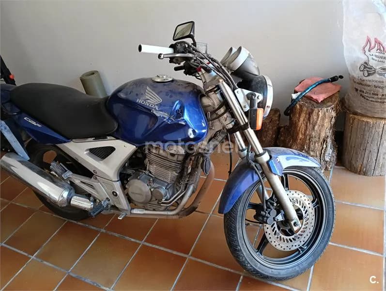 Honda CBF 250 – Vista 5