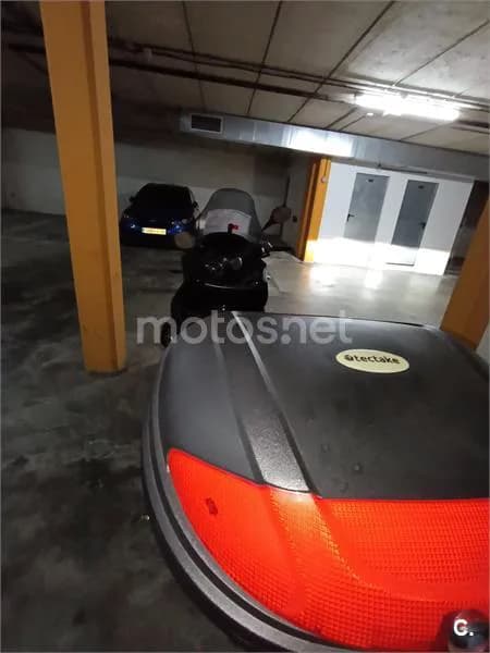 Piaggio MP3 – Vista 4