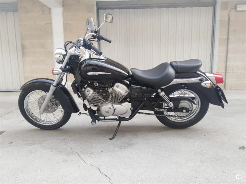 Honda Shadow VT 125 C – Vista 2