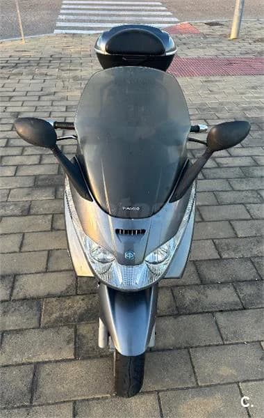 Piaggio X8 STREET 250 – Vista 3