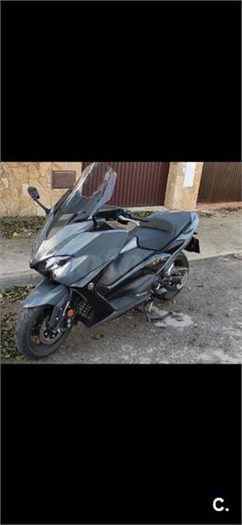 Yamaha TMAX – Vista 3