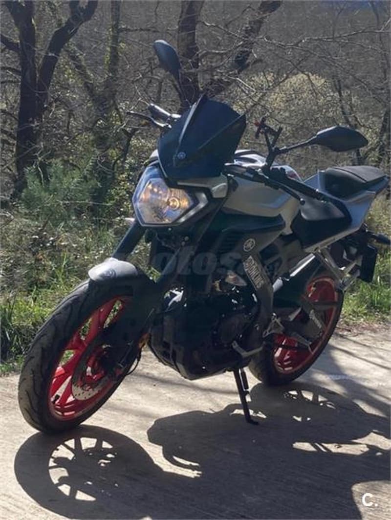 Yamaha MT-125 ABS – Vista 3