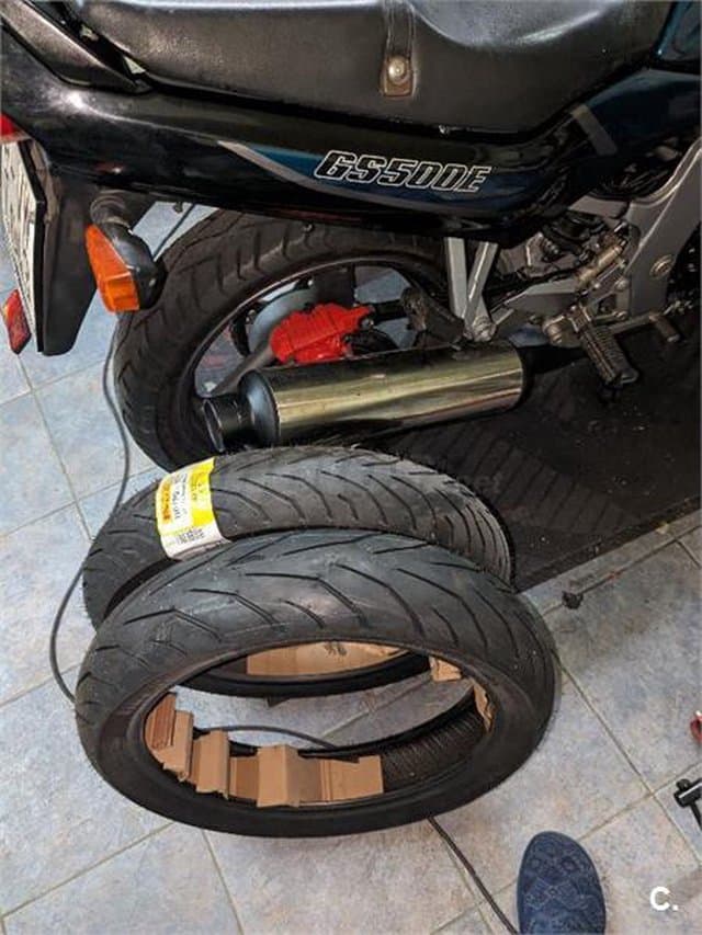 Suzuki GS 500 E – Vista 12