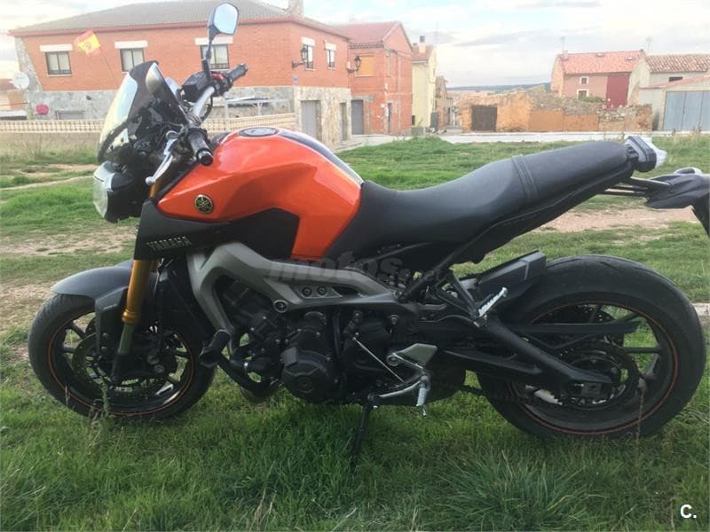 Yamaha MT 09 ABS – Vista 2