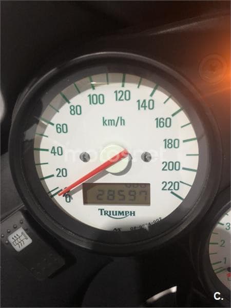 Triumph Tiger 955 – Vista 2