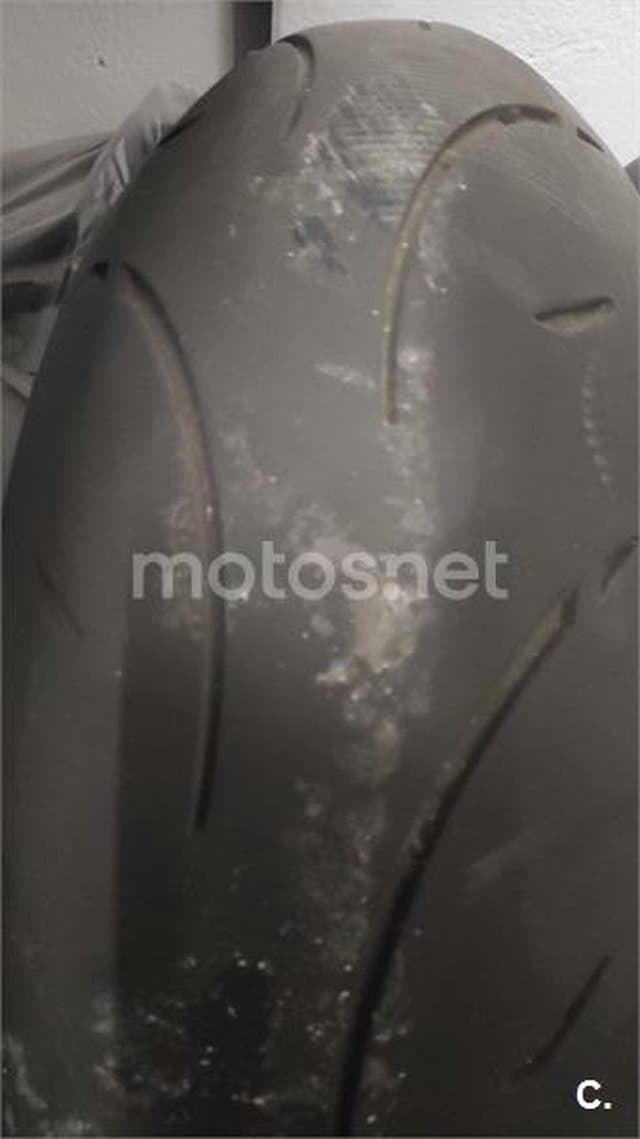 Suzuki GSX R750 – Vista 7