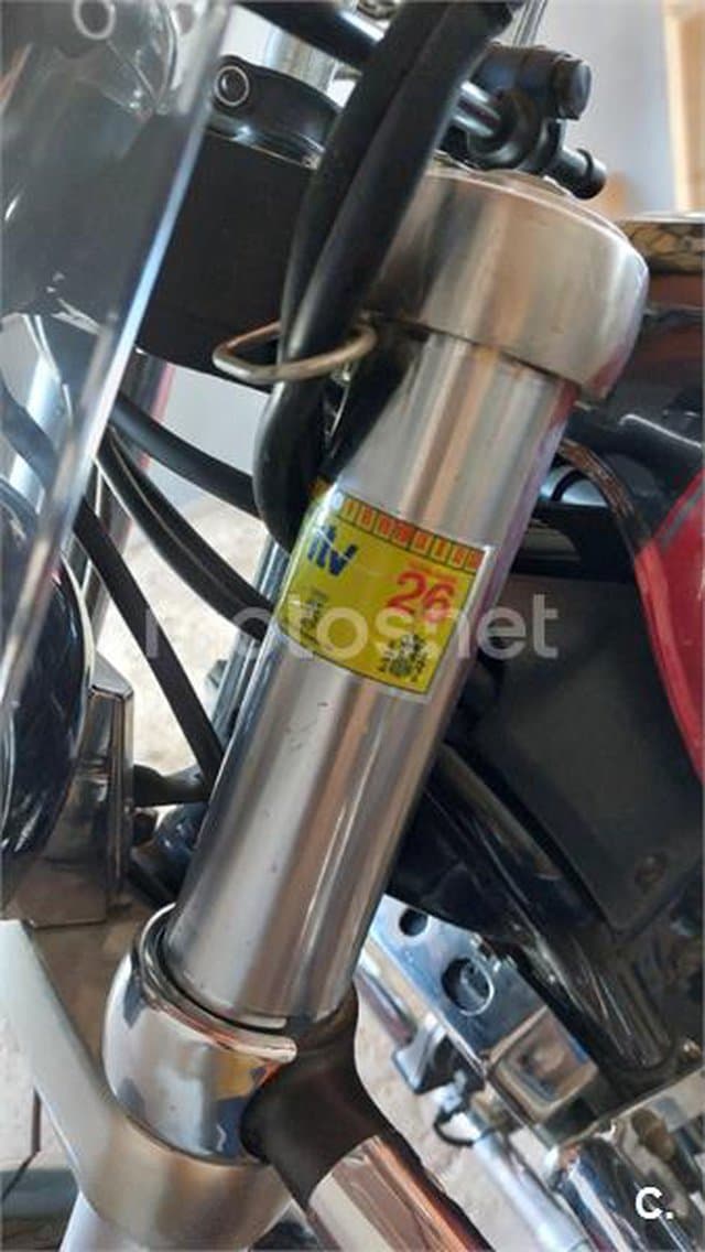 Suzuki VZ 800 Marauder – Vista 1