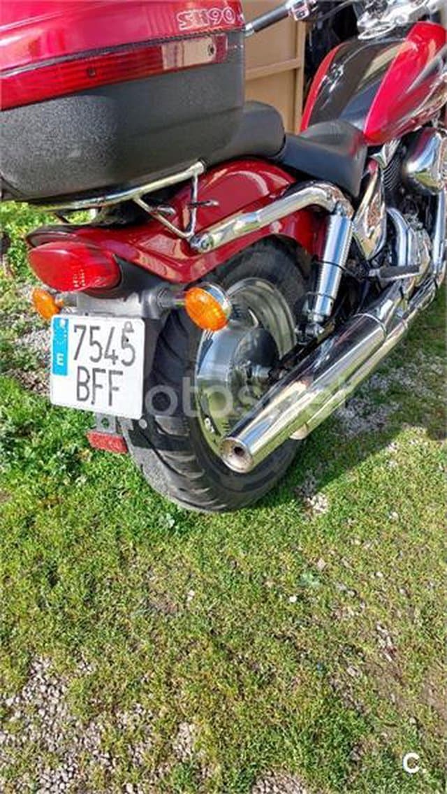 Suzuki VZ 800 Marauder – Vista 2