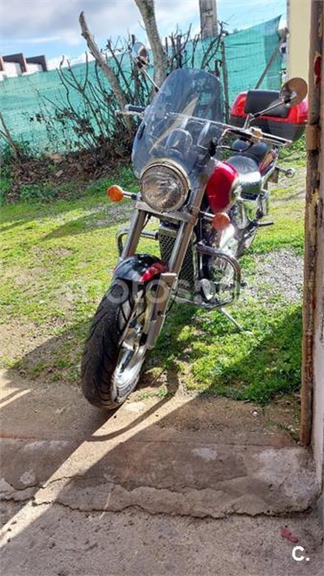 Suzuki VZ 800 Marauder – Vista 9