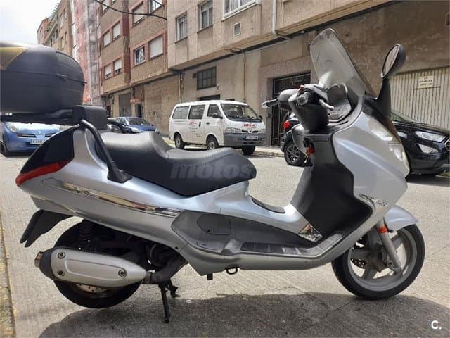 Piaggio X8 200 – Vista 12