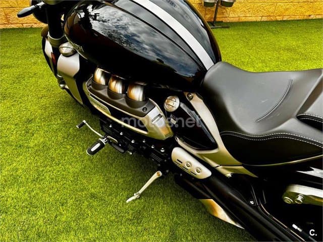 Triumph Rocket – Vista 14