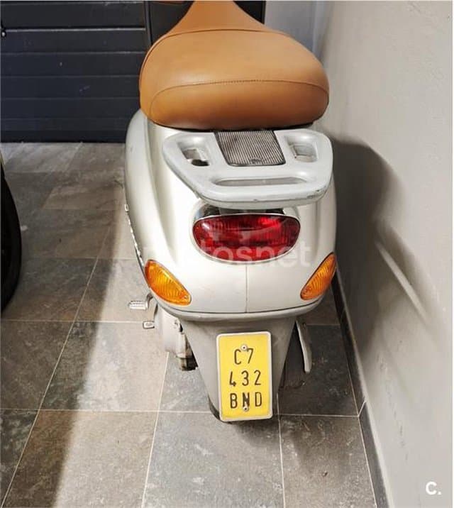 Vespa ET 2 – Vista 3