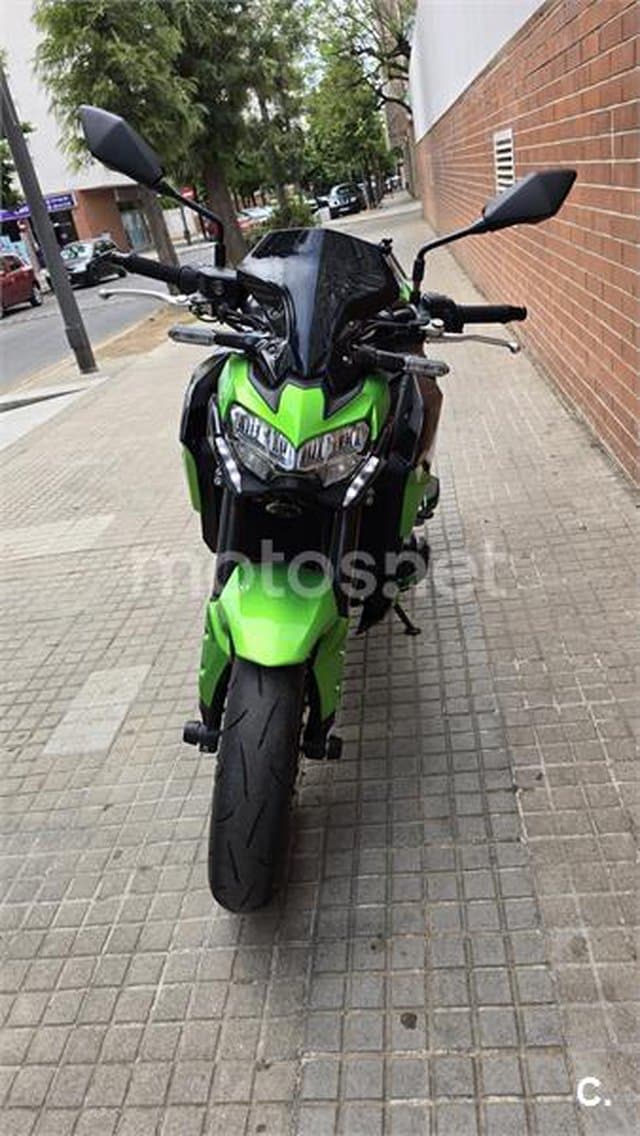 Kawasaki Z 900 – Vista 2