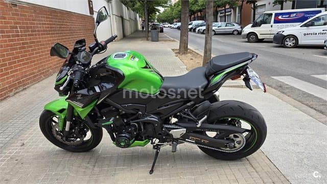 Kawasaki Z 900 – Vista 3