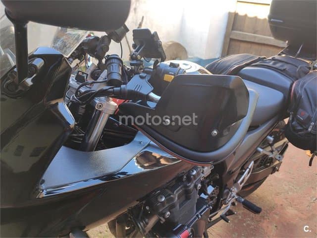 Suzuki GSF Bandit 650 S – Vista 4