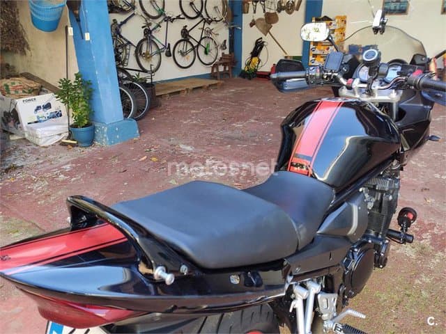 Suzuki GSF Bandit 650 S – Vista 10