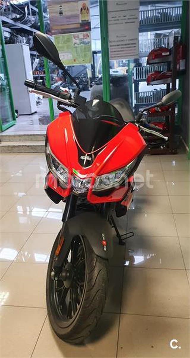 Aprilia Tuono 125 3300 € 2024 Madrid - 1