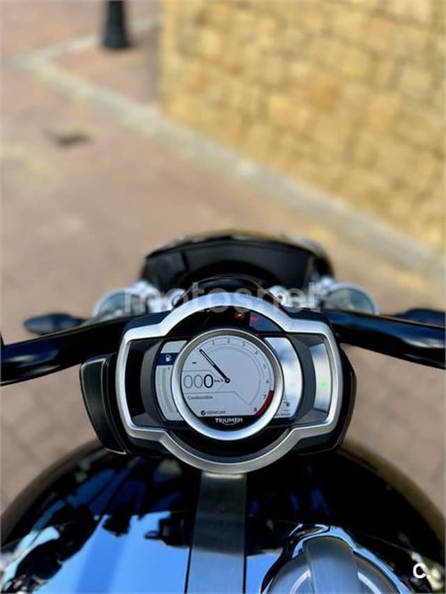 Triumph Rocket 3 – Vista 5