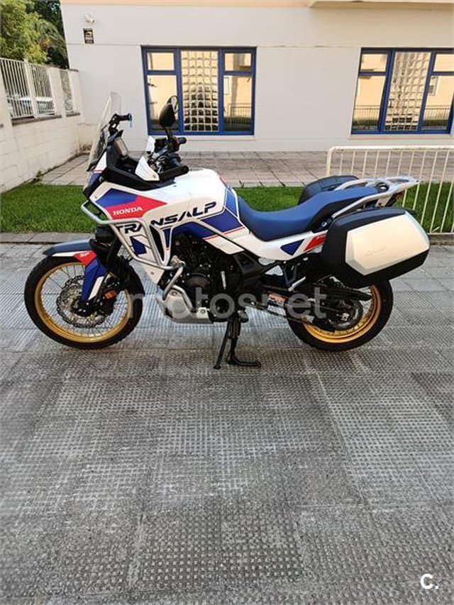 Honda XL 750 Transalp 9795 € 2024 Badajoz - 1