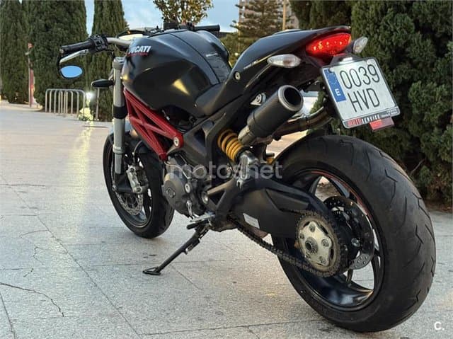 Ducati Monster 796 ABS – Vista 3