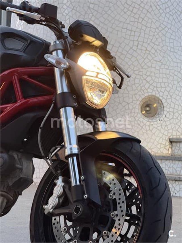Ducati Monster 796 ABS – Vista 5