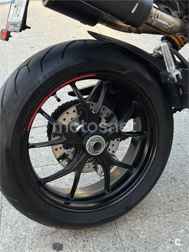 Ducati Monster 796 ABS – Vista 8