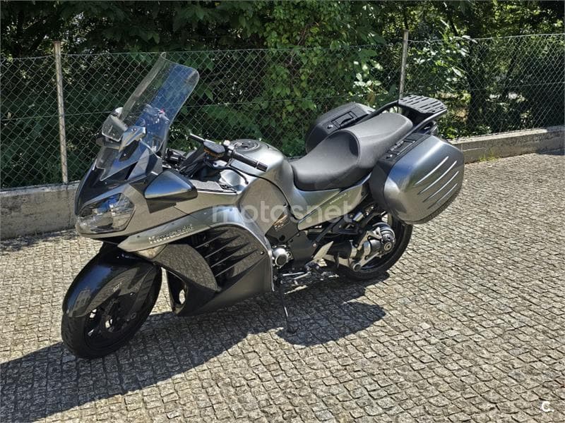 Kawasaki GTR 1400 – Vista 3