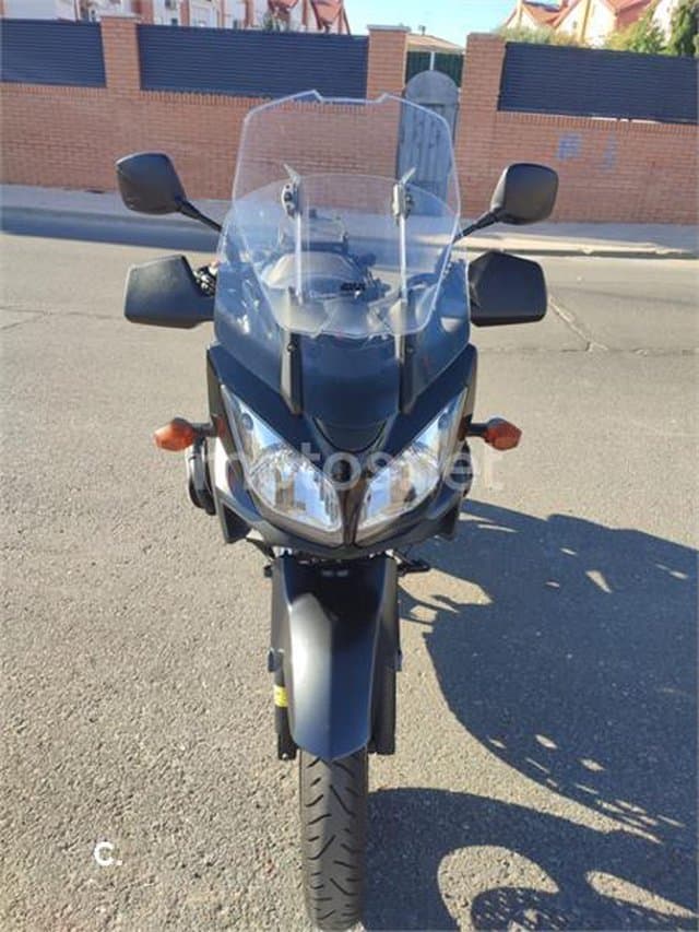 Suzuki V-Strom 650 – Vista 10