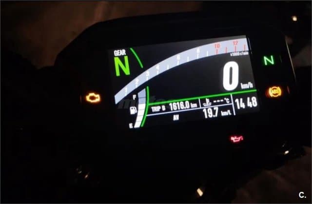 Kawasaki Z 650 6500 € 2021 Ourense - 3