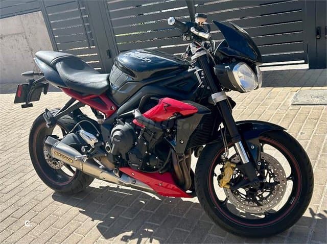 Triumph Street Triple R 4400 € 2013 Madrid - 1