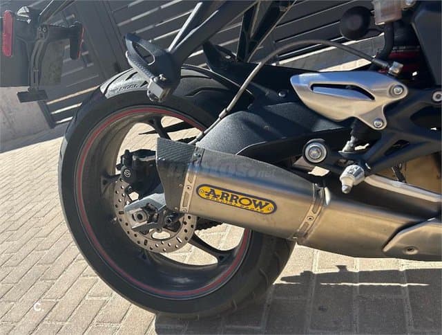 Triumph Street Triple R 4400 € 2013 Madrid - 8