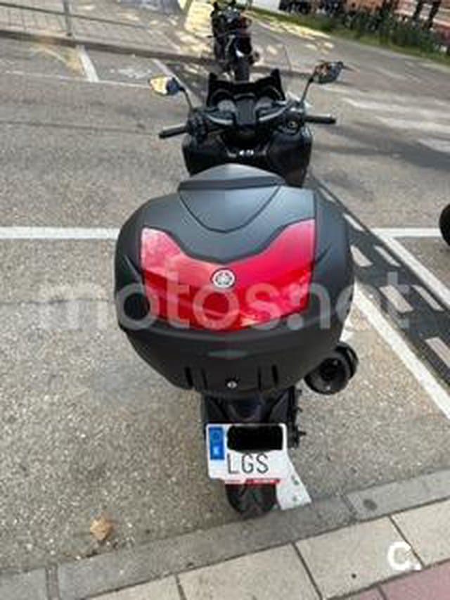 Yamaha TMAX 560 TECH MAX – Vista 1