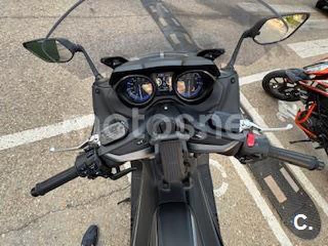 Yamaha TMAX 560 TECH MAX – Vista 4