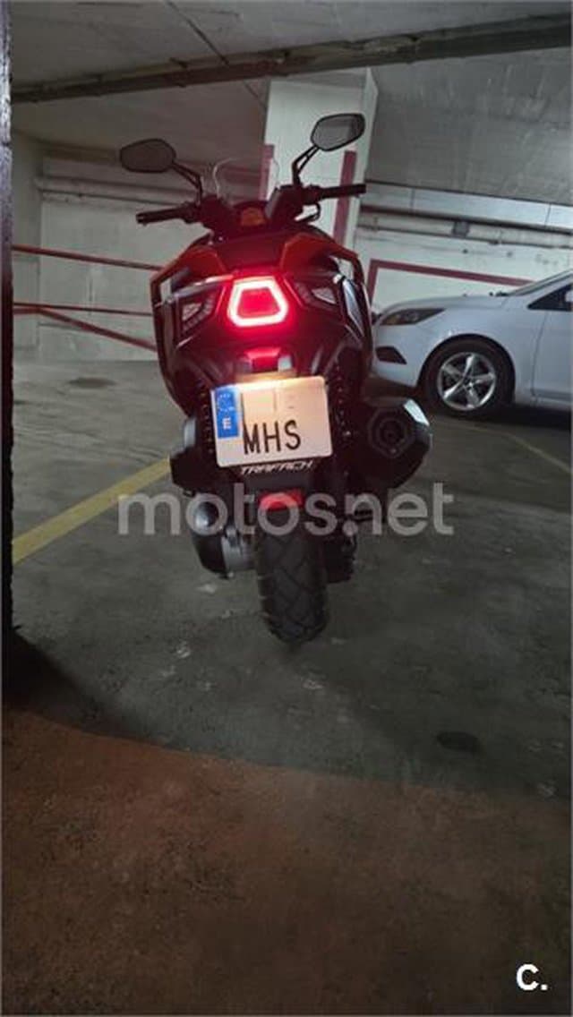 Kymco DTX 125 – Vista 4