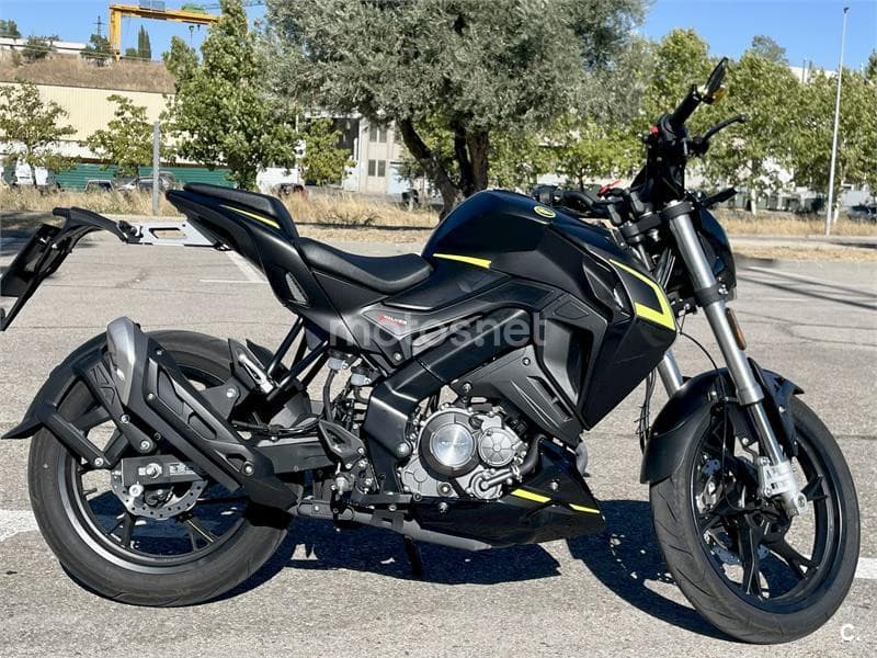 Keeway RKF 125 – Vista 1