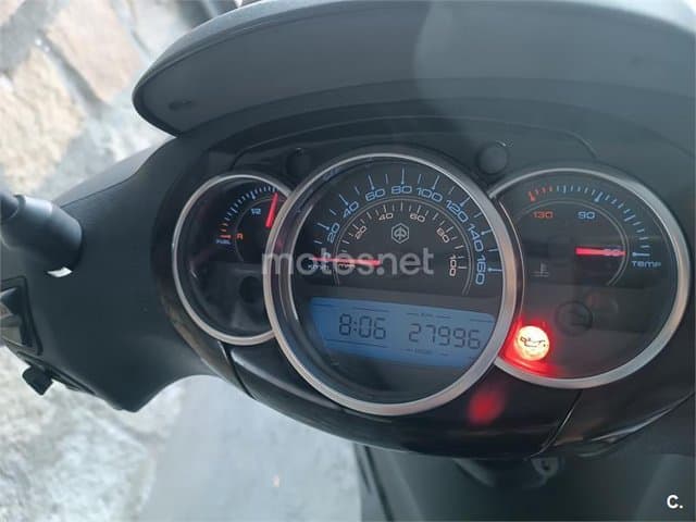 Piaggio Beverly 125 1950 € 2015 Madrid - 16