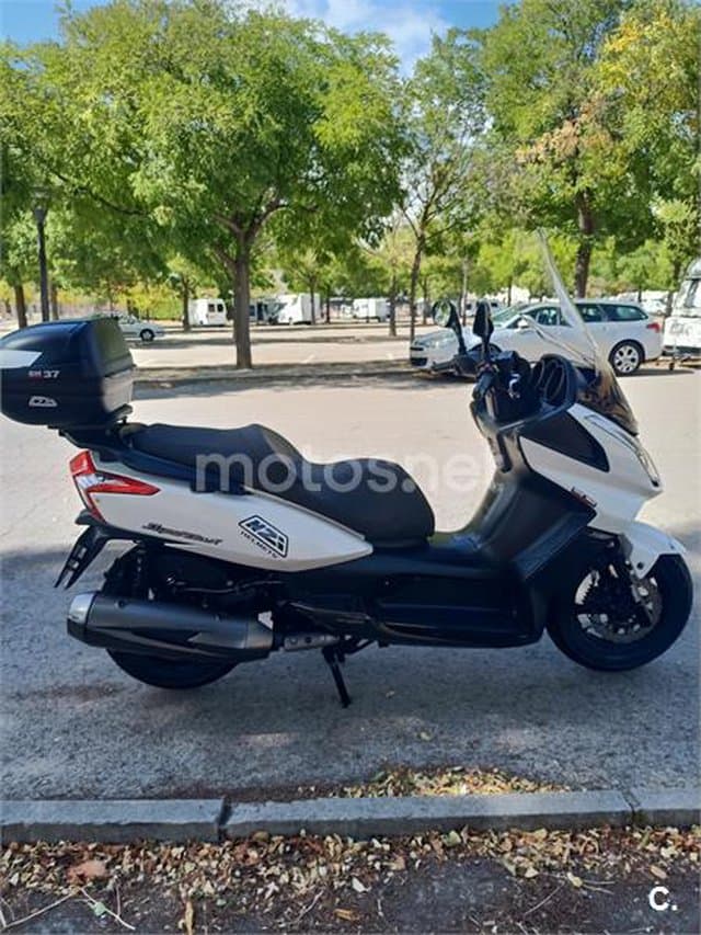 Kymco Super Dink 300I ABS 2400 € 2014 Madrid - 1