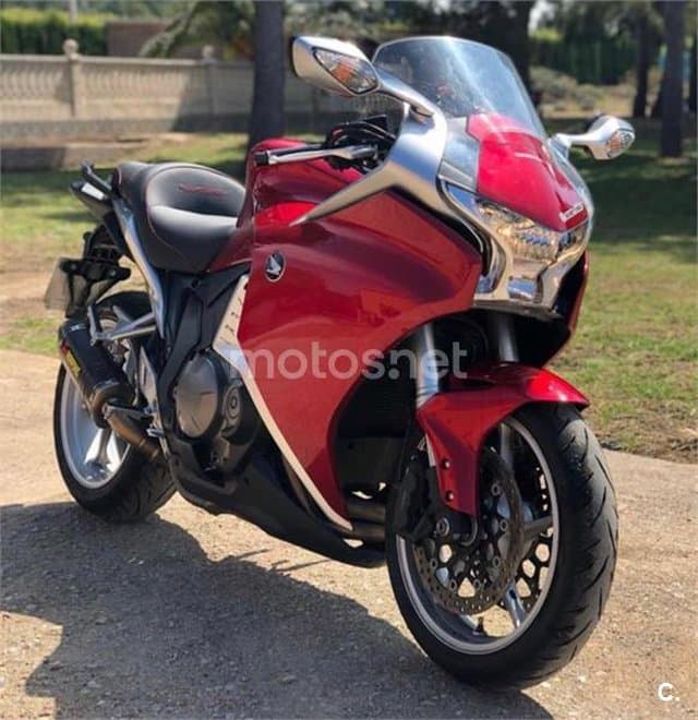Honda VFR 1200 F – Vista 1