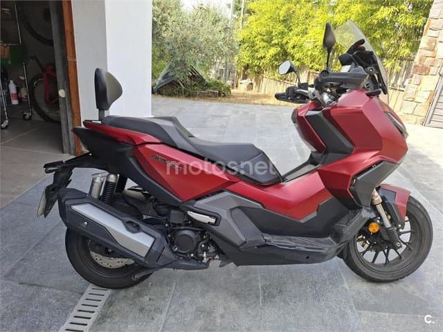 Honda ADV 350 – Vista 2