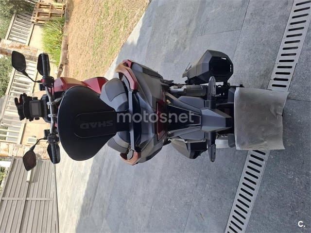 Honda ADV 350 – Vista 5