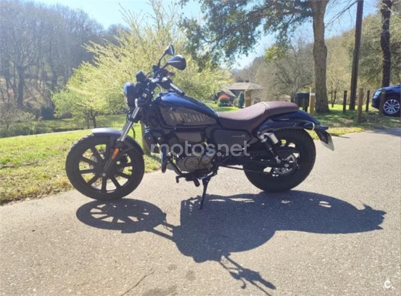 QJ Motor SRV 125 – Vista 1