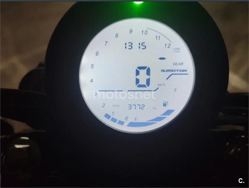 QJ Motor SRV 125 – Vista 7