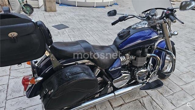 Triumph America LT – Vista 1