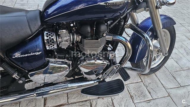 Triumph America LT – Vista 2