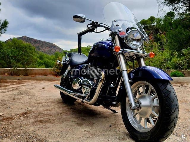 Triumph America LT – Vista 9