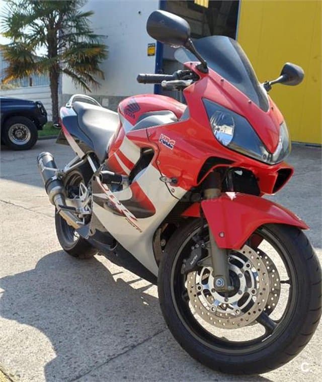 Honda CBR 600F – Vista 1