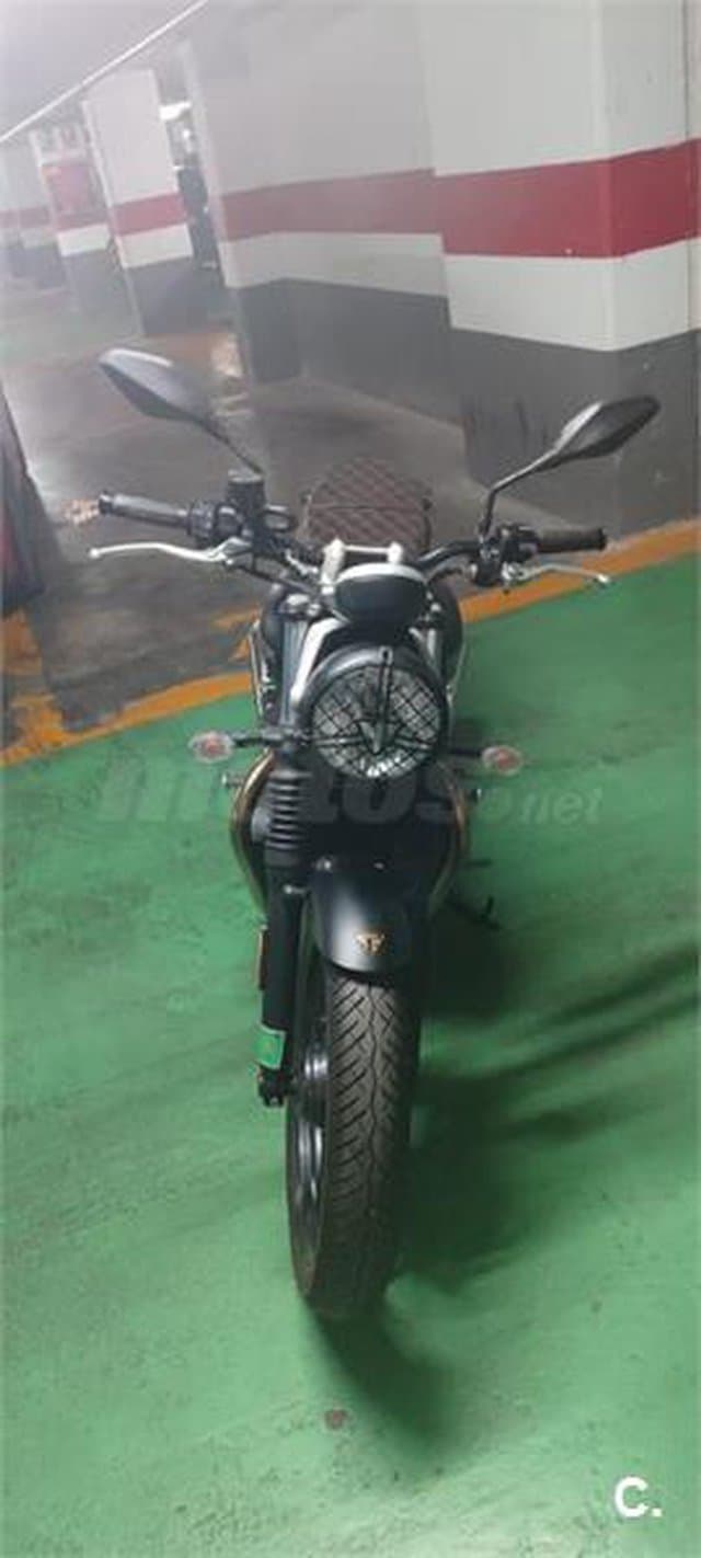 Triumph Street Twin 6500 € 2018 Valencia - 2