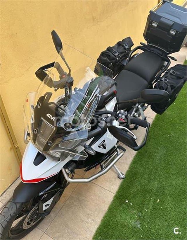 Triumph Tiger 900 – Vista 13