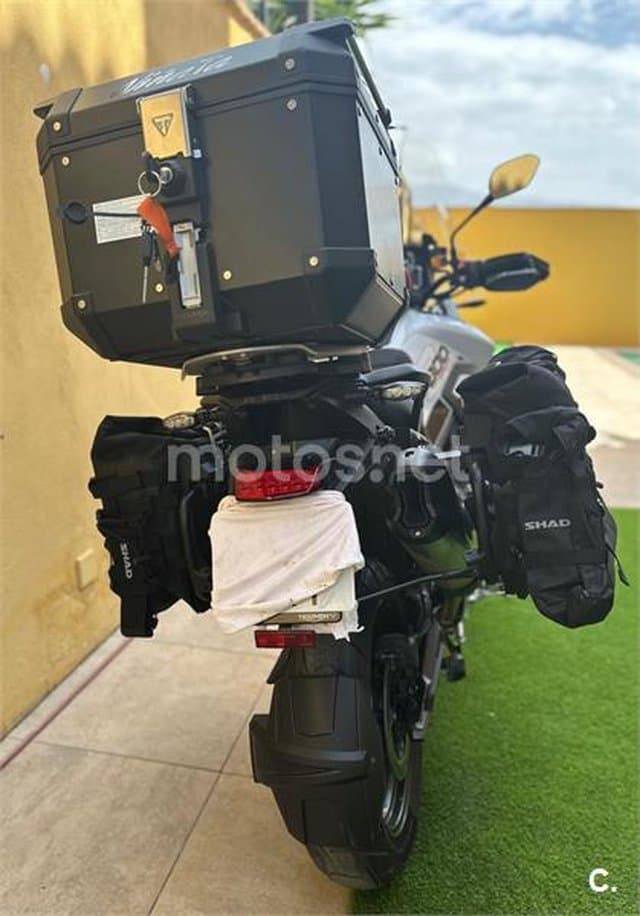 Triumph Tiger 900 – Vista 20